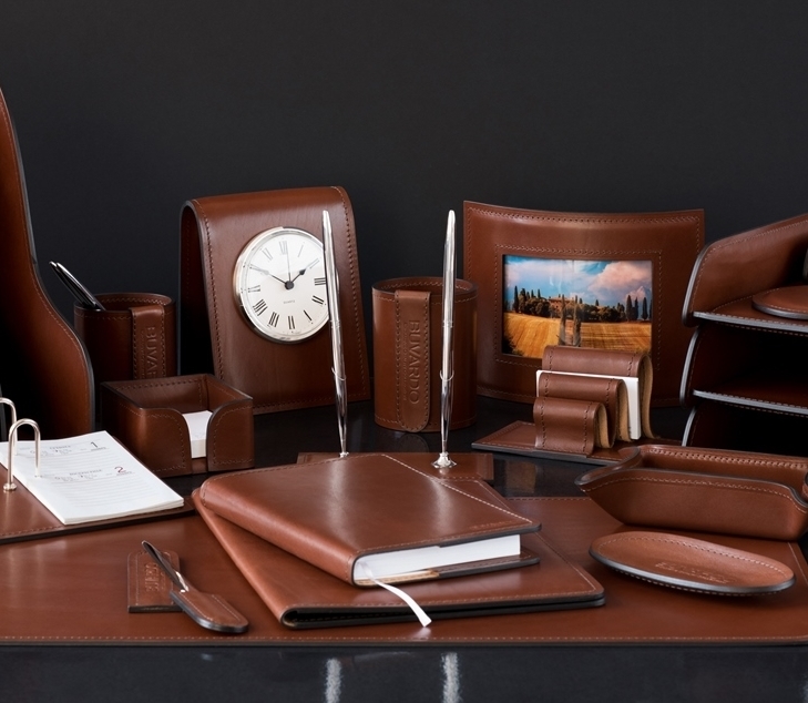 НАСТОЛЬНЫЕ НАБОРЫ руководителя