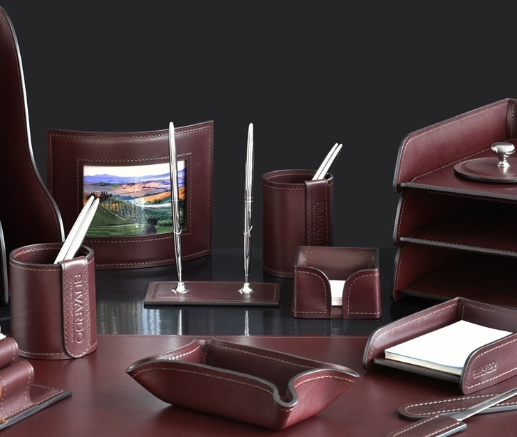 НАСТОЛЬНЫЕ НАБОРЫ ЛЮКС