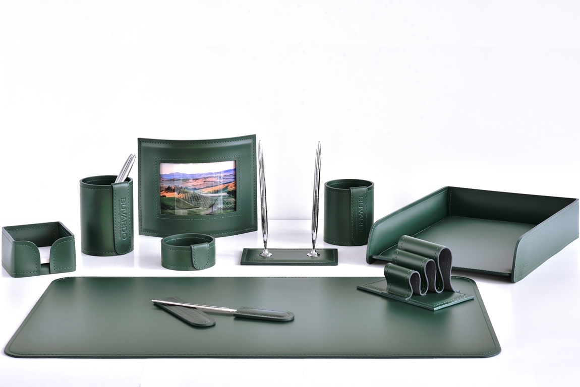 Настольный кожаный набор 10 предметов цвет зеленый Настольный кожаный набор 10 предметов цвет зеленый