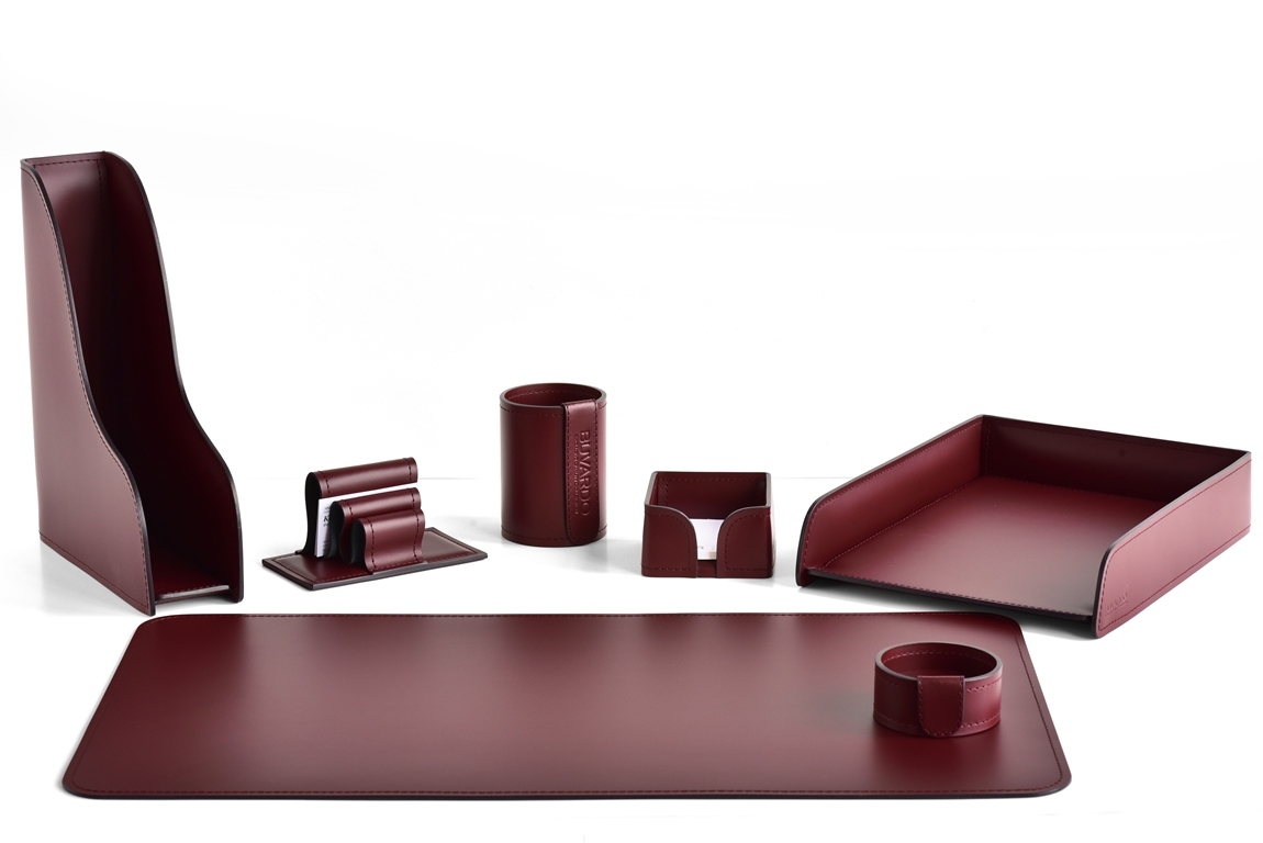 Настольный набор из кожи cuoietto 7 предметов цвет бордо НЕТ В НАЛИЧИИ