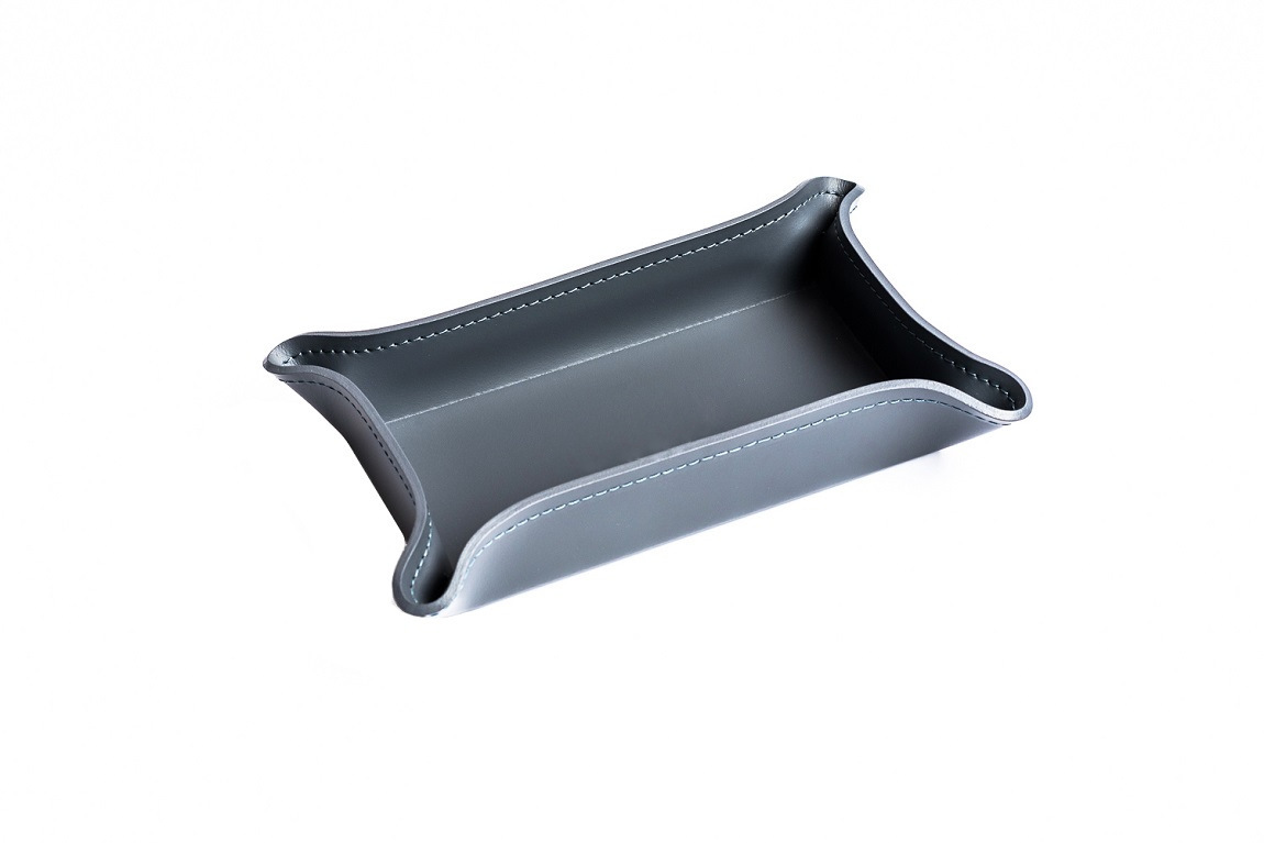 Лоток фигурный из темно-серой кожи