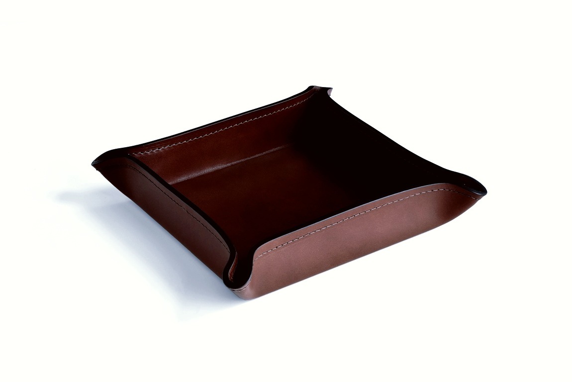 Лоток большой фигурный из коричневой кожи Bologna Люкс Лоток большой фигурный из коричневой кожи Bologna Люкс