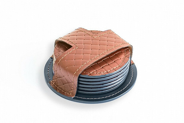 Набор костеров в чехле Рельеф Тан Старая цена 26640 Набор костеров в чехле Рельеф Тан Старая цена 26640