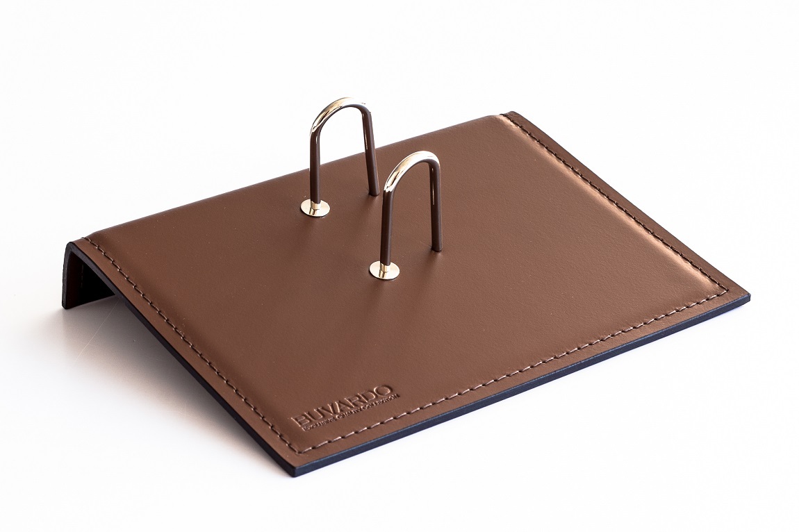 Подставка перекидного календаря кожаная цвет орех Подставка перекидного календаря кожаная цвет орех