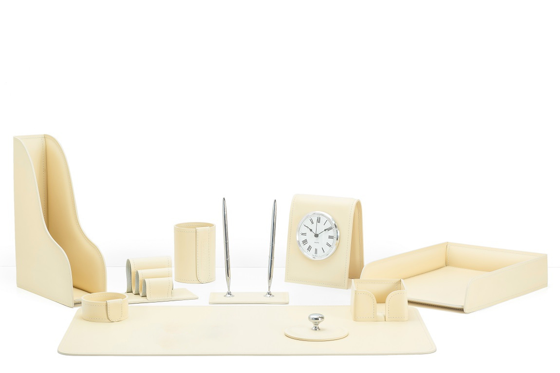 Настольный набор 10 предметов из кожи цвет слоновая кость №41 Настольный набор 10 предметов из кожи цвет слоновая кость №41