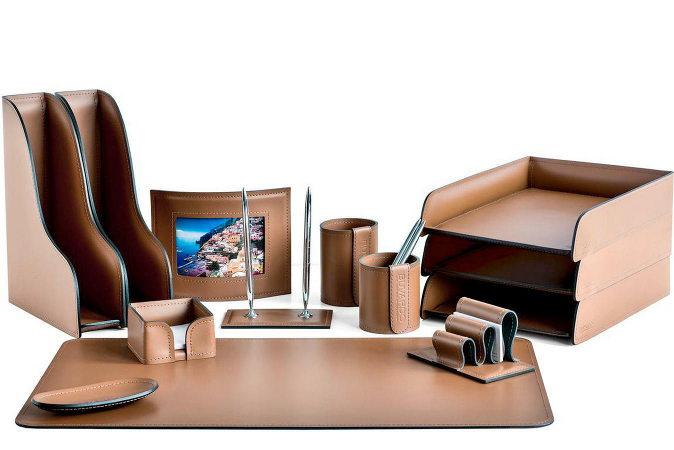 Настольный набор для руководителя 13 предметов из кожи цвет  табак