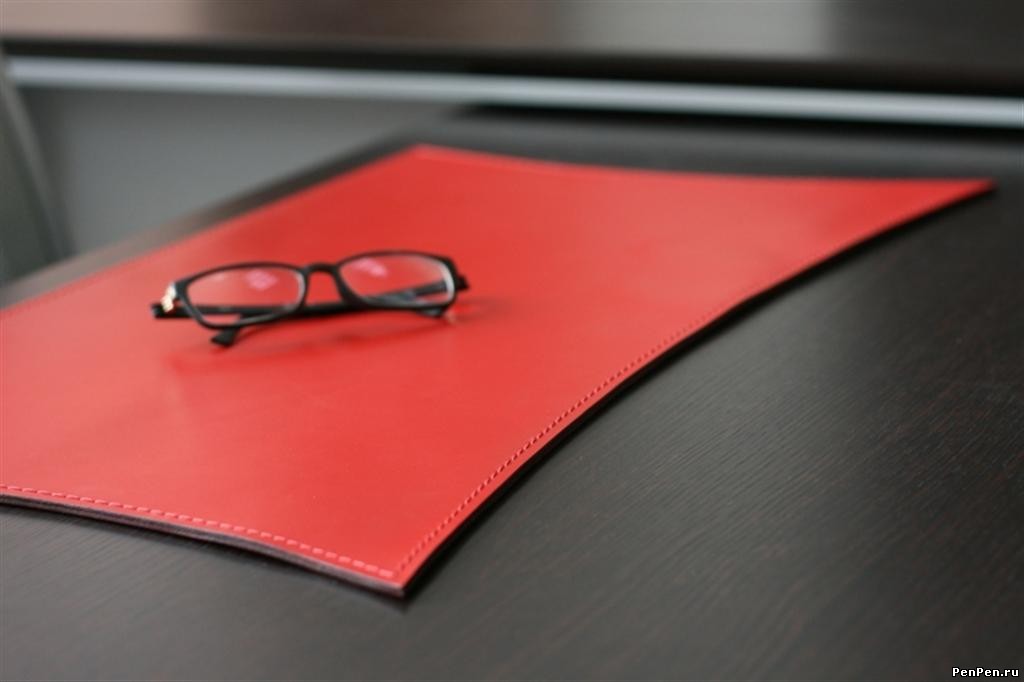 Кожаное покрытие для стола. Бювар модель 22