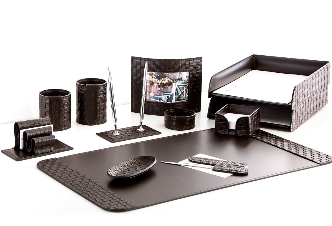 НЕТ В НАЛИЧИИ Настольный набор Buvardo 12 предметов из кожи Treccia/шоколад №46 СКИДКА СТАРАЯ ЦЕНА 43780руб