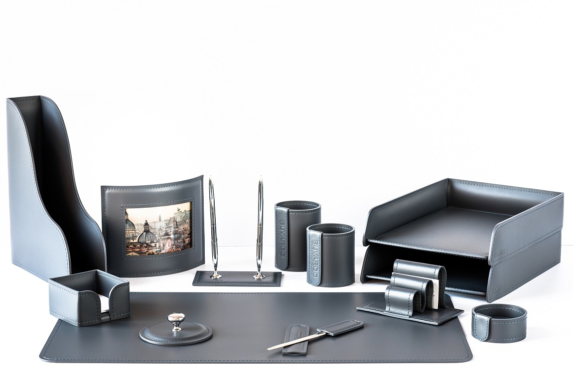 Настольные принадлежности для руководителя цвет графит