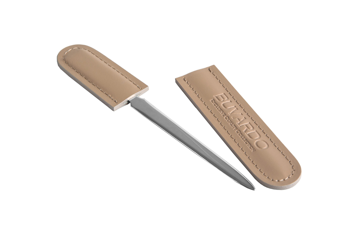 ПО ЗАПРОСУ Нож канцелярский в чехле из кожи цвет caffe latte (какао)