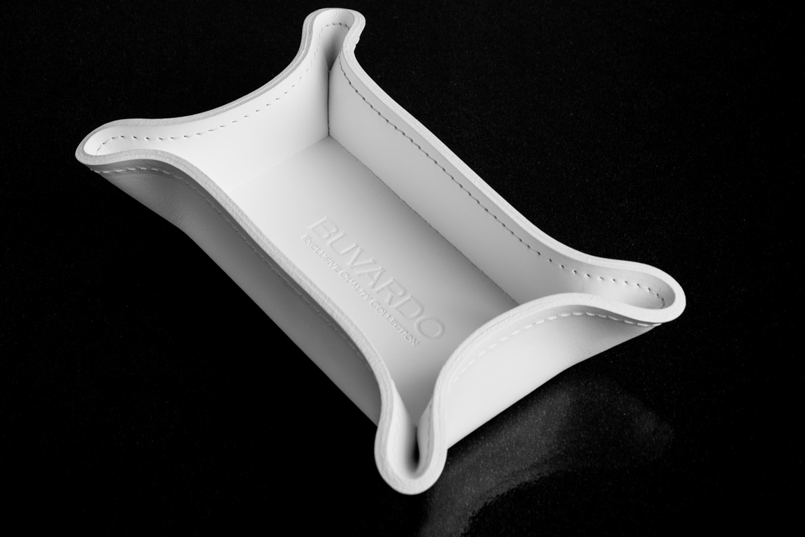 Лоток малый фигурный белый Лоток малый фигурный белый