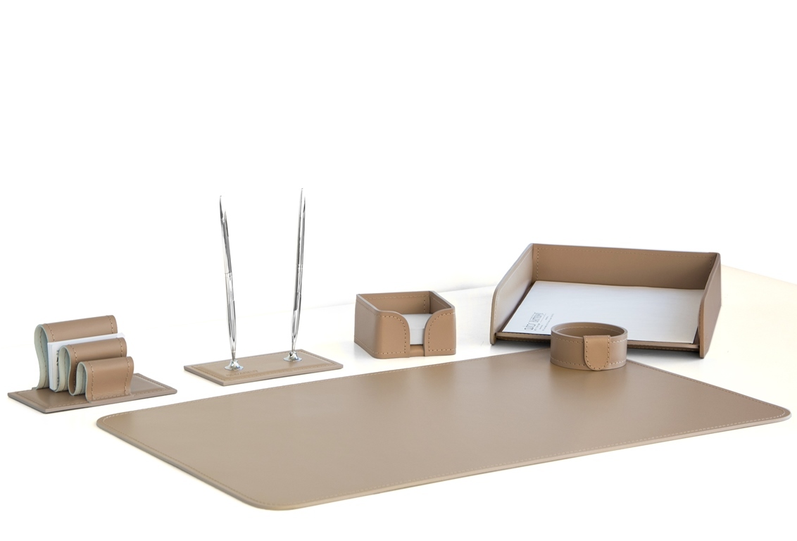 Офисный набор из кожи цвет какао 6 аксессуаров СКИДКА СТАРАЯ ЦЕНА 38300руб