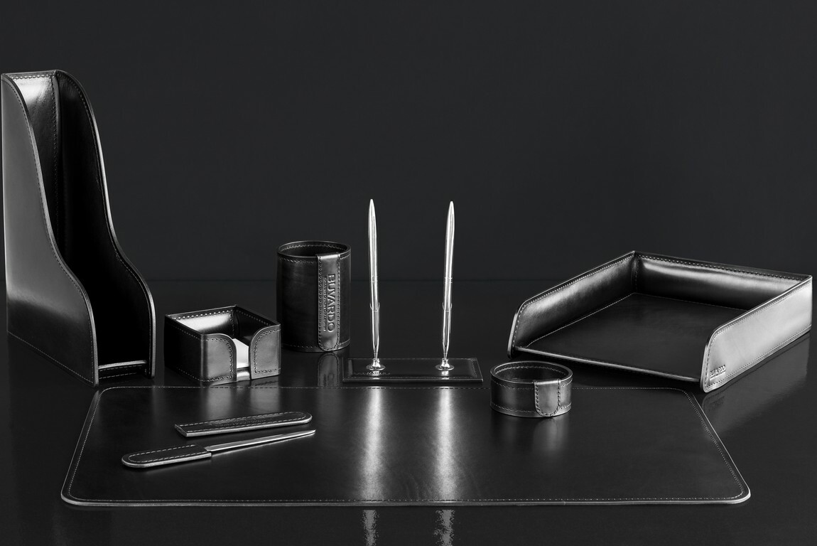 Настольный набор класса люкс 8 предметов из кожи FG Black Настольный набор класса люкс 8 предметов из кожи FG Black