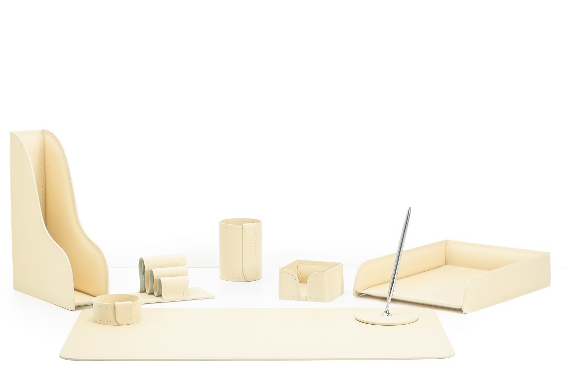 Набор настольный 8 предметов из кожи цвет слоновая кость №36 Набор настольный 8 предметов из кожи цвет слоновая кость №36