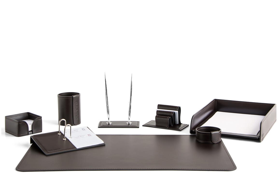 Настольный набор 8 предметов из кожи цвет шоколад №7