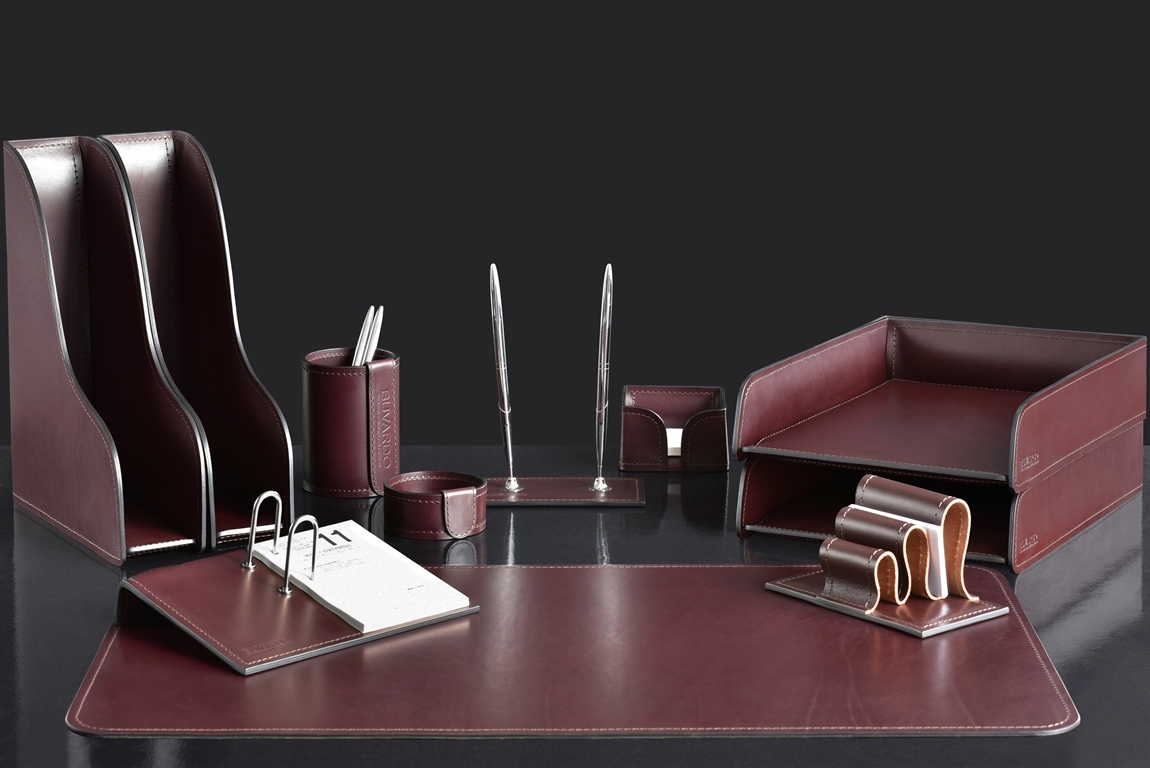 Набор письменный для руководителя в кабинет из кожи Full Grain Brown 11 предметов Набор письменный для руководителя в кабинет из кожи Full Grain Brown 11 предметов