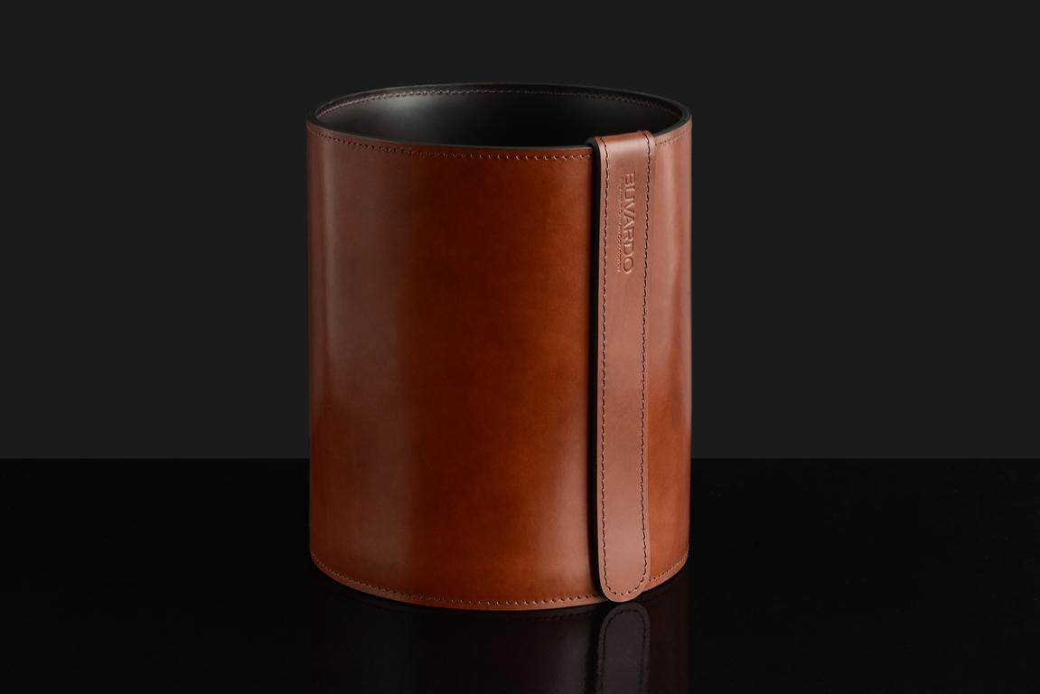 Корзина для мусора FG Tan/cuoietto шоколад Корзина для мусора FG Tan/cuoietto шоколад