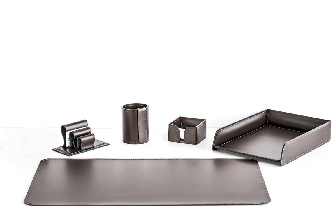 Настольный набор из кожи цвет шоколад 5 предметов №75